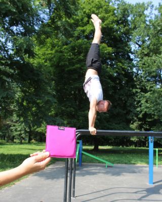 Grip jak cip! To teda jo, máme tři druhy a všechny vám z dlaně udělají svalouše 💪 Neuklouznou ani o píď a dovolí vám každý...